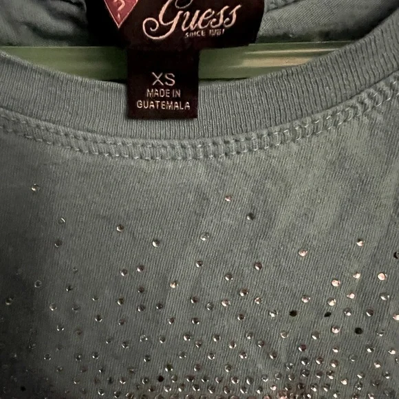 Guess - Picture 2 of 2